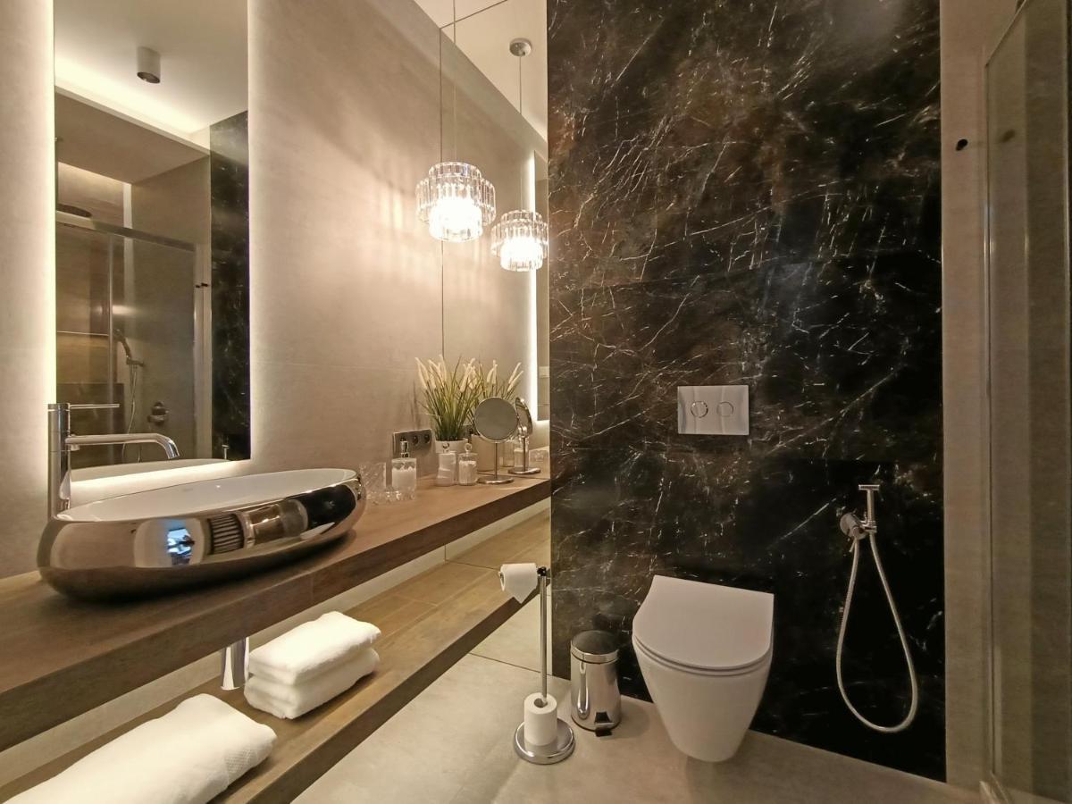 Myfive Apartments كراكوفيا المظهر الخارجي الصورة