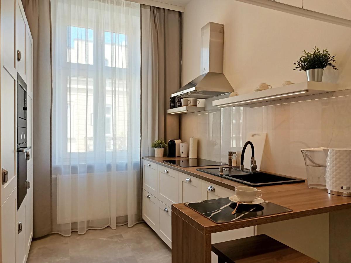 Myfive Apartments كراكوفيا المظهر الخارجي الصورة