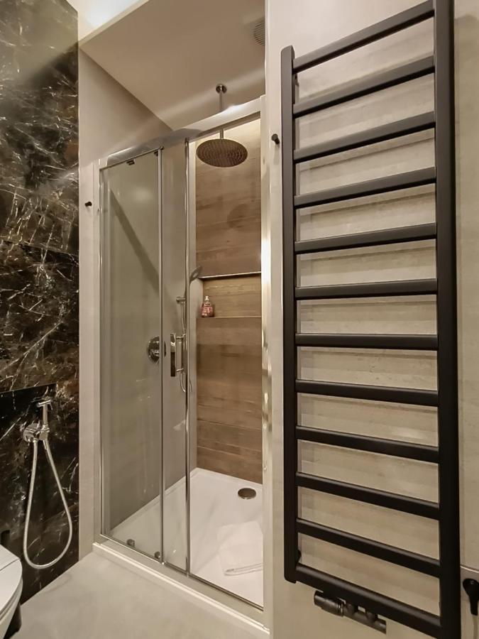 Myfive Apartments كراكوفيا المظهر الخارجي الصورة